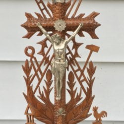 [unattributed] American tramp art : Jesus on the cross tramp art, ca.1910s.